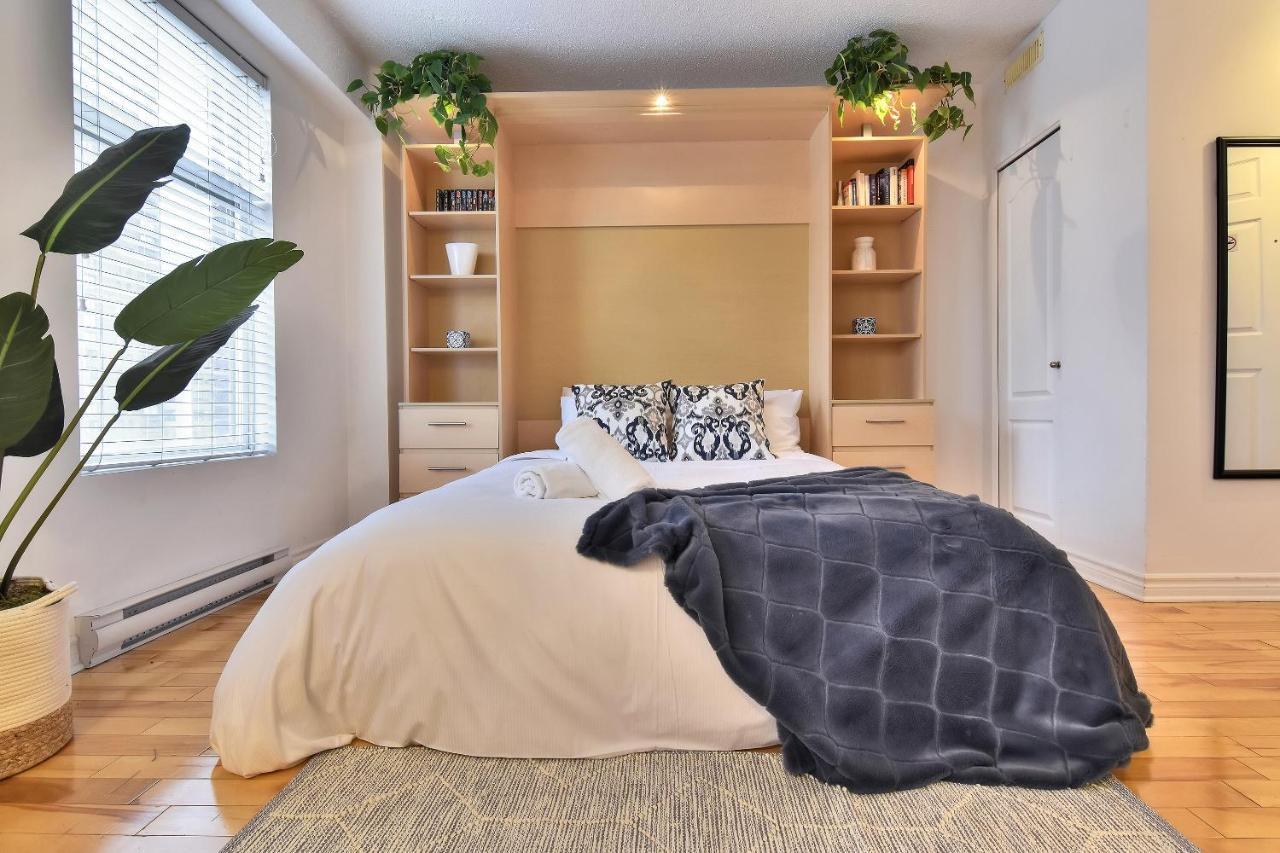 Place-des-arts Suites Apartment Montreal