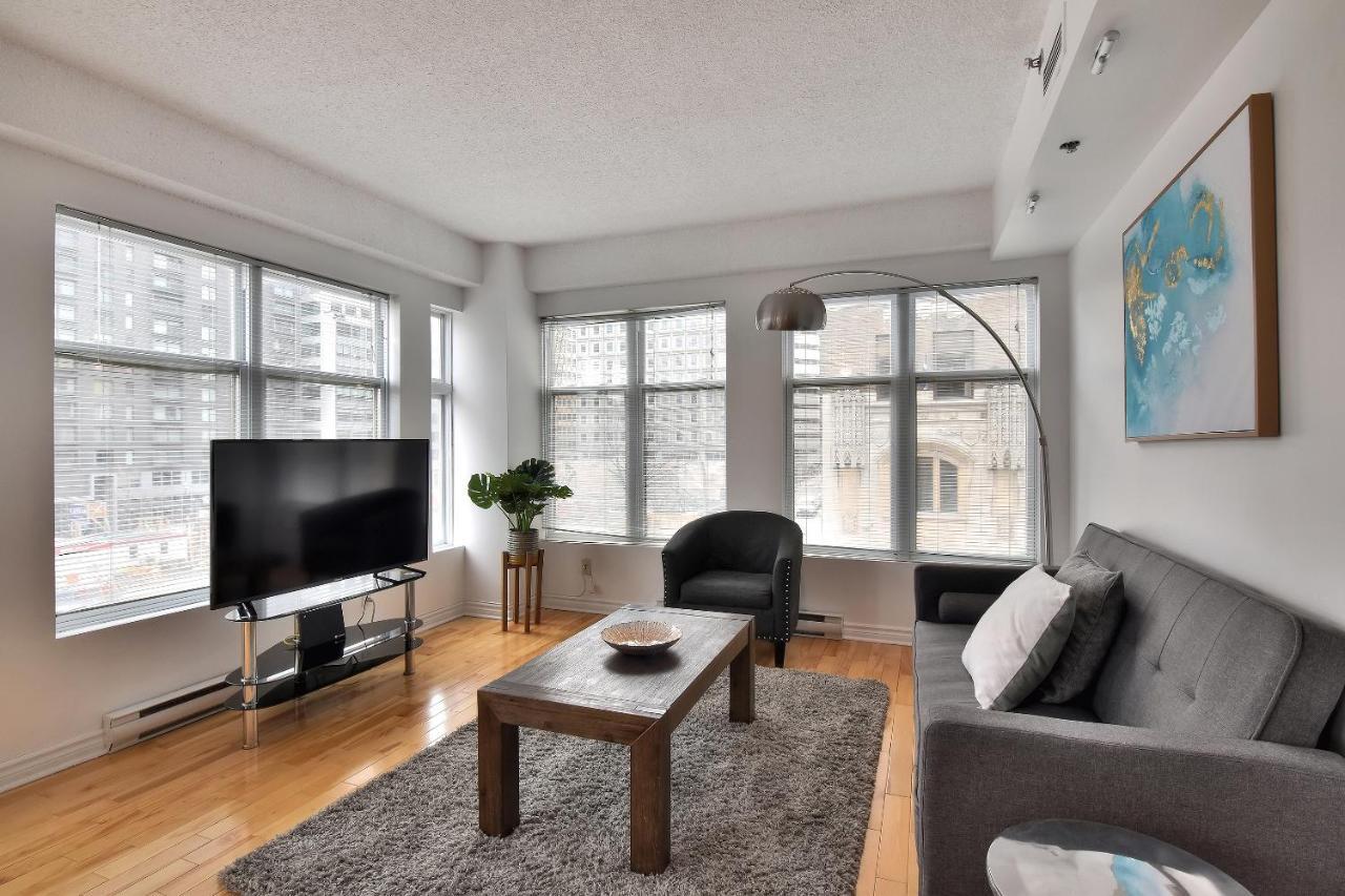 Place-des-arts Suites Apartment Montreal