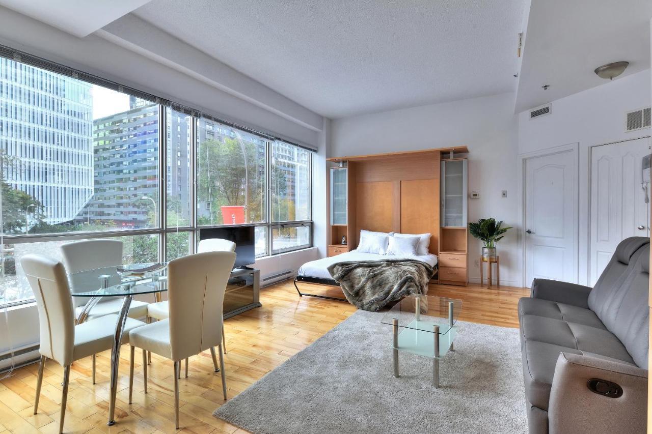 Place-des-arts Suites *
